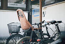 Fahrradständer an der KRH Akademie