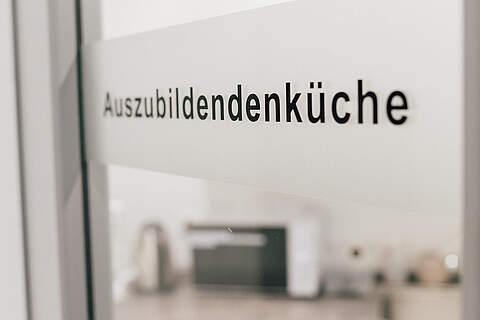 Auszubildendenküche in der KRH Akademie