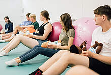 Unterricht der Schule für Physiotherapie an der KRH Akademie